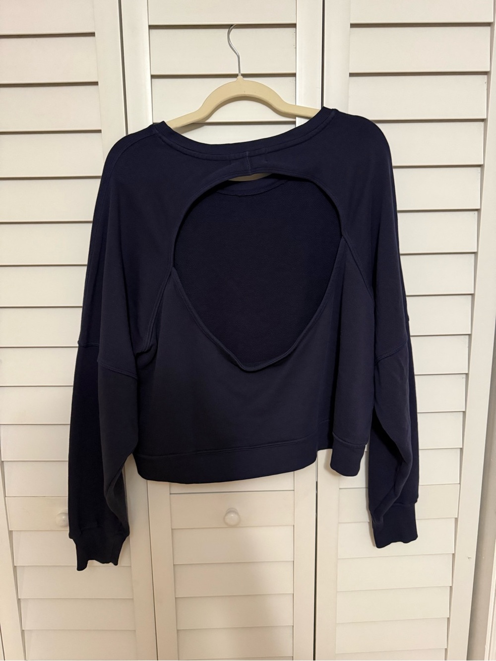 Daily Practice open back pullover - Picture 7 of 9